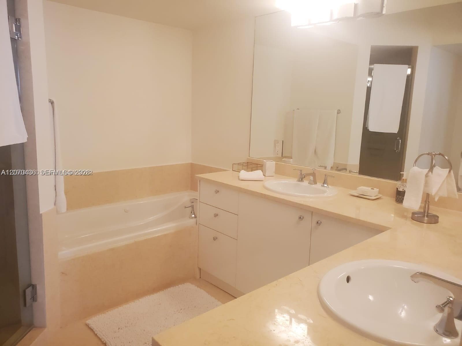 TURNBERRY VILLAGE · #607 in Aventura - Photo 13