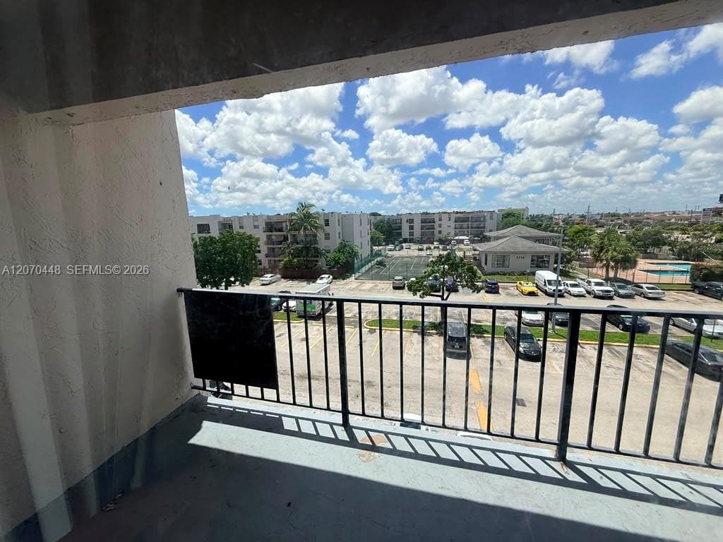 WESTLAND GARDENS CONDO · #402 in Hialeah - Photo 5