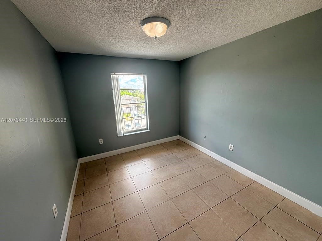 WESTLAND GARDENS CONDO · #402 in Hialeah - Photo 4