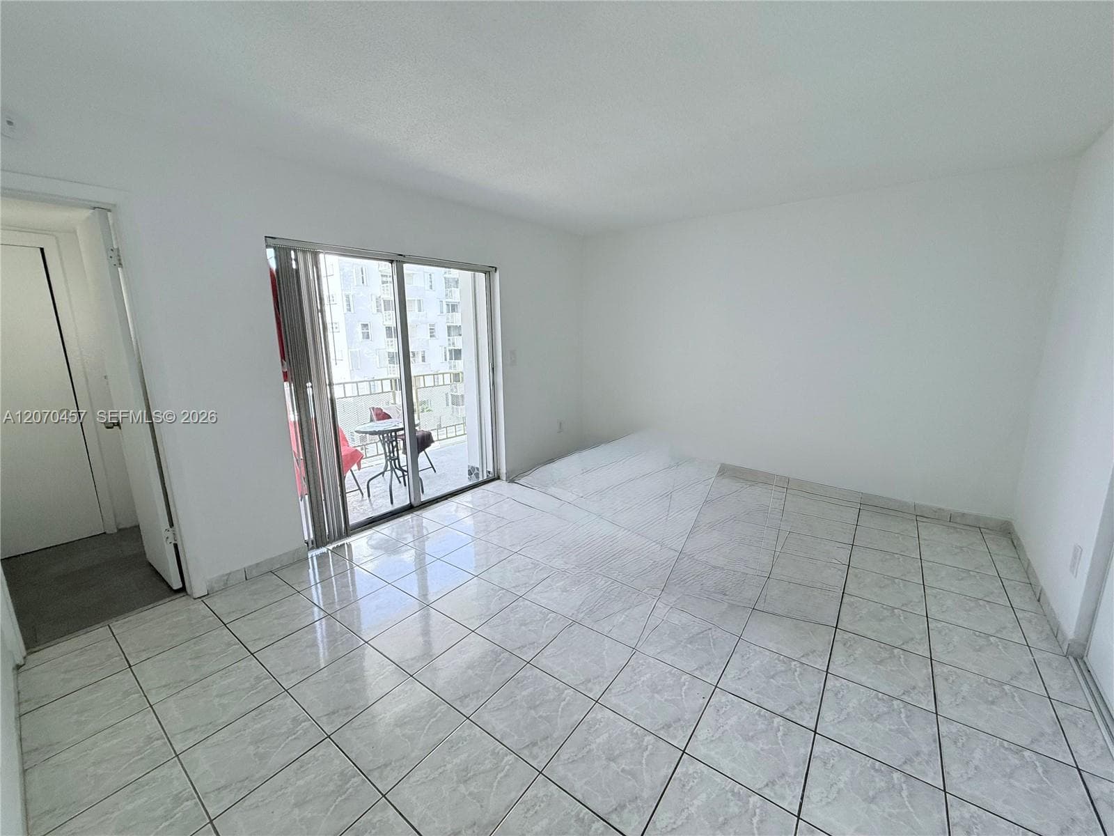 GOLDEN HOUSE CONDO · #707 in Miami Beach - Photo 9