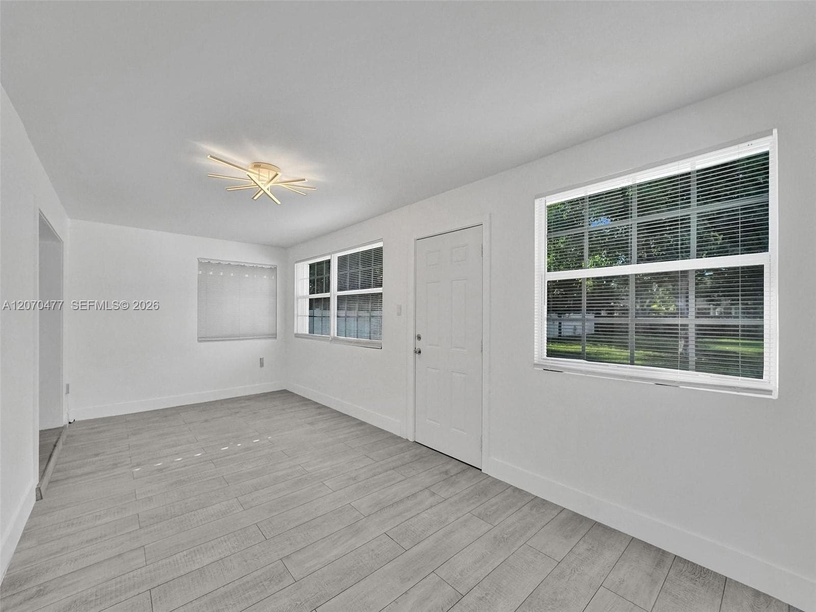 2446 Fillmore St photo 42