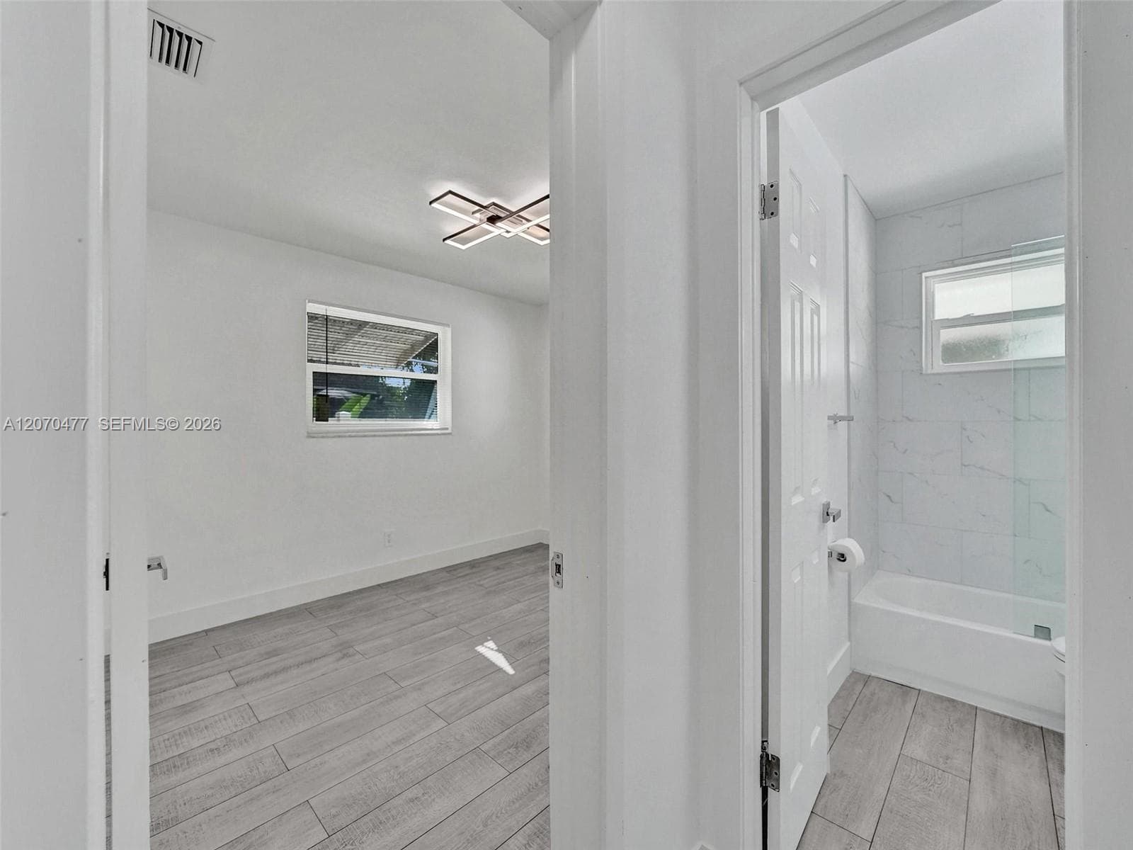 2446 Fillmore St photo 43