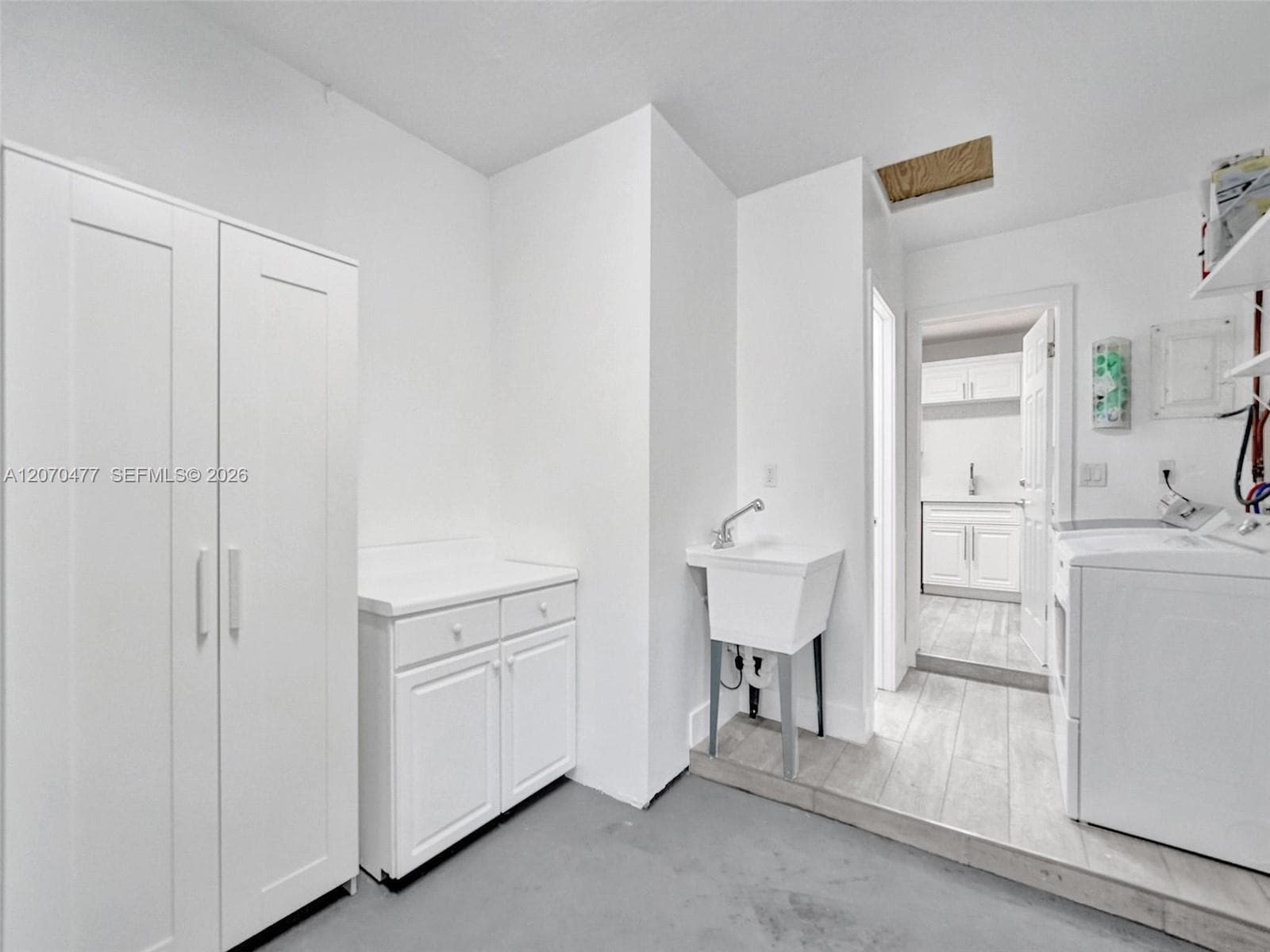 2446 Fillmore St photo 36