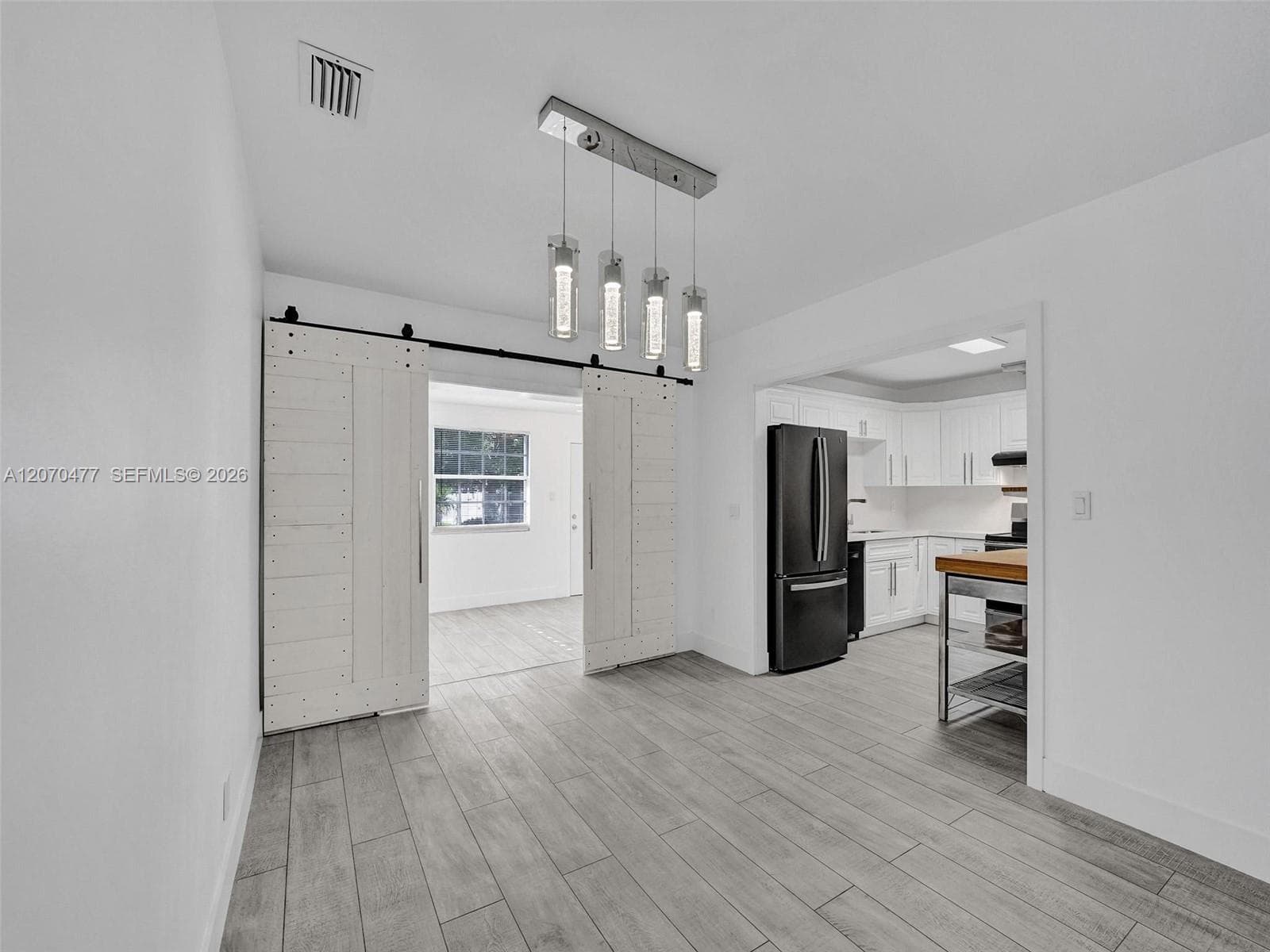 2446 Fillmore St photo 18