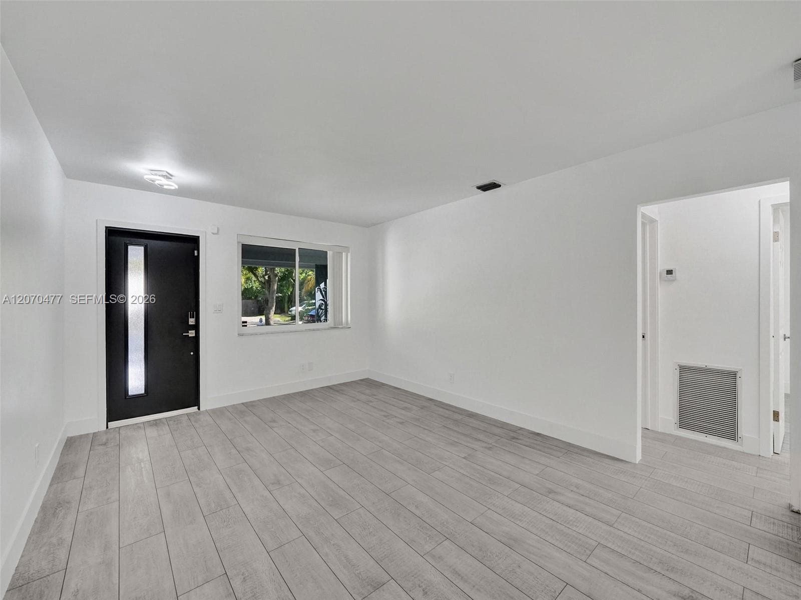 2446 Fillmore St photo 15