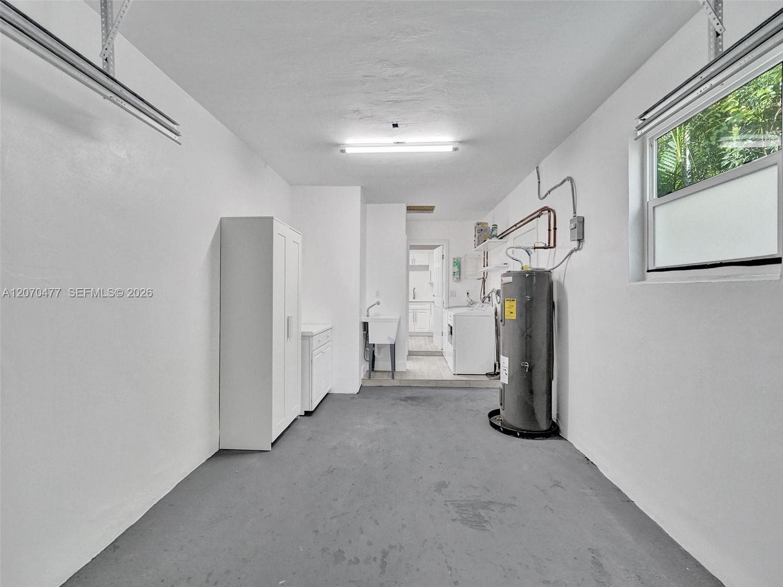 2446 Fillmore St photo 35