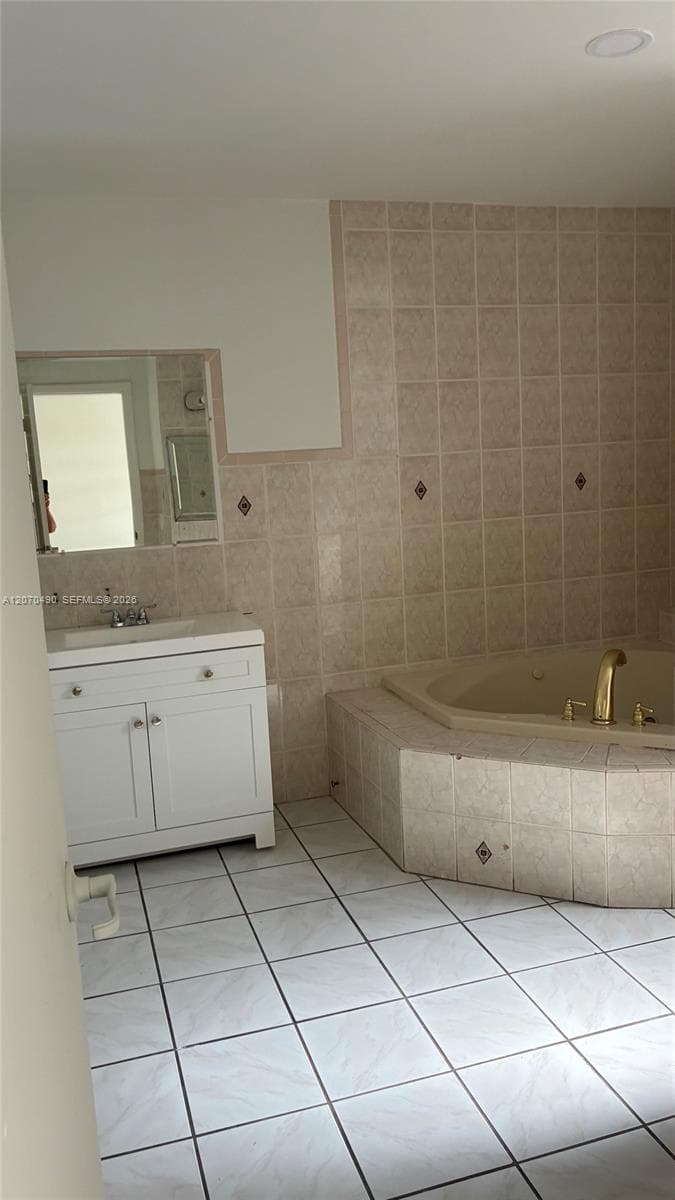 14521 SW 296th St photo 9