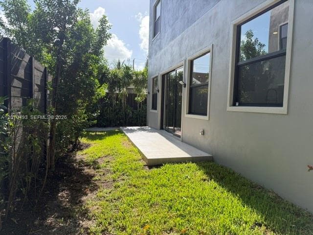 2239 SW 14th St photo 27