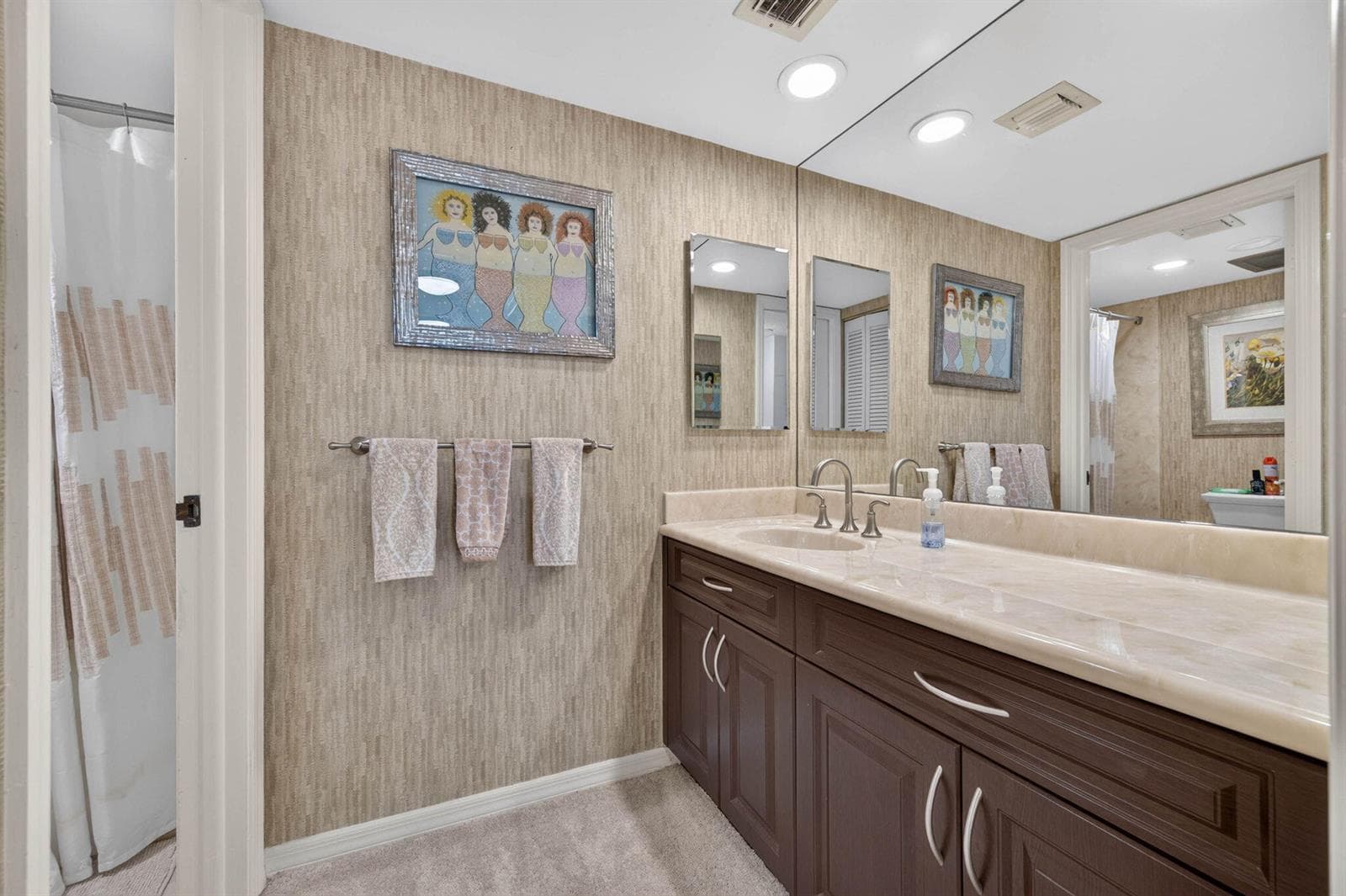 Guest Suite 2 Bath