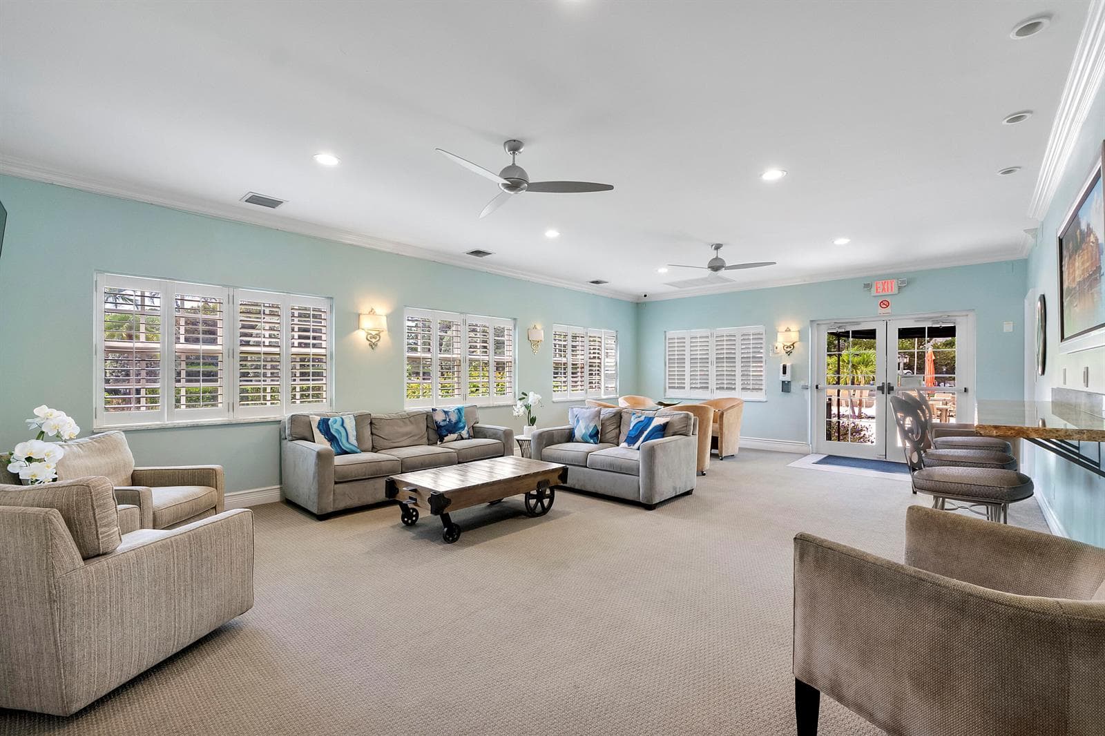2871 N Ocean Blvd u406_066