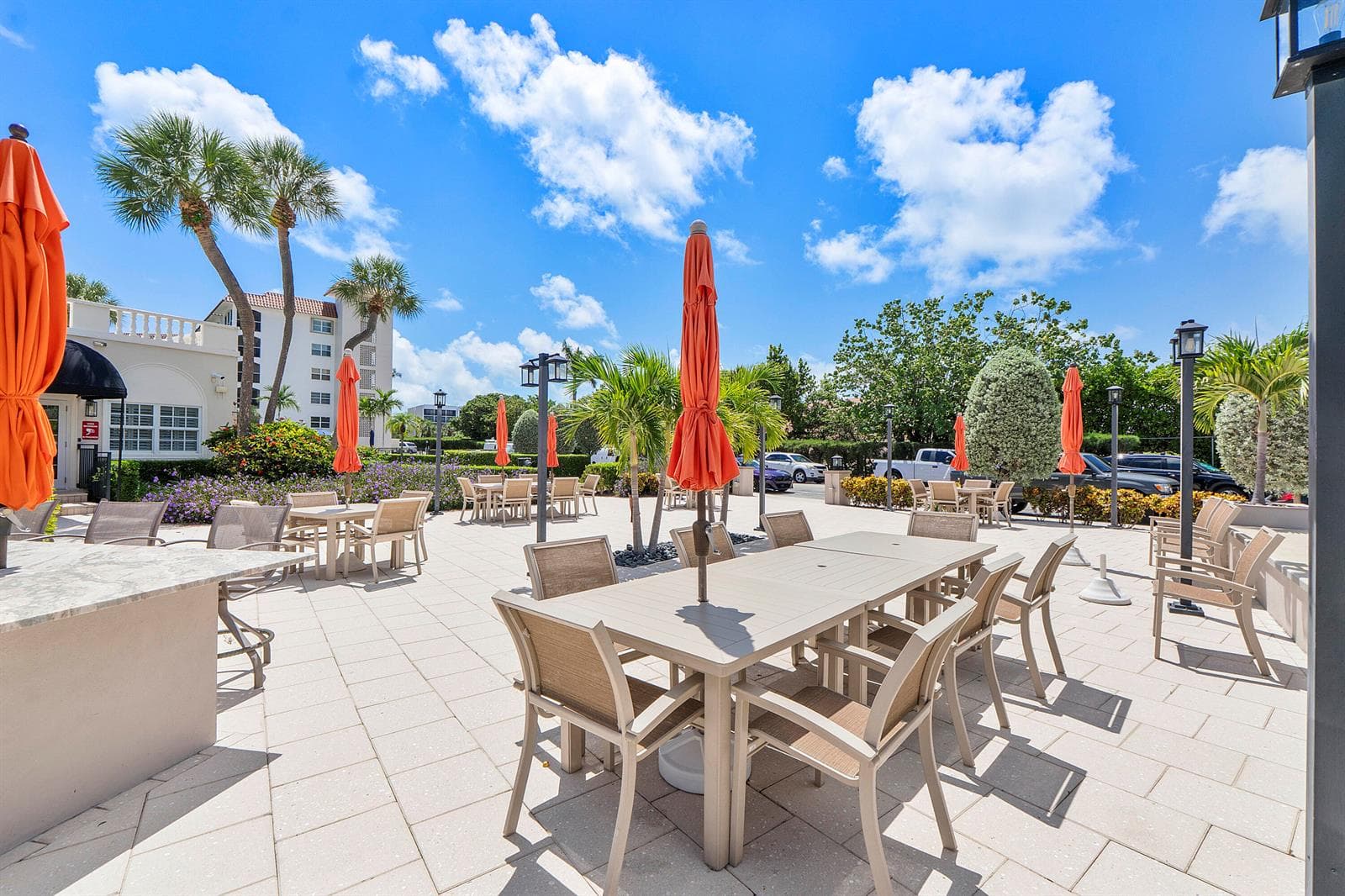 2871 N Ocean Blvd u406_071