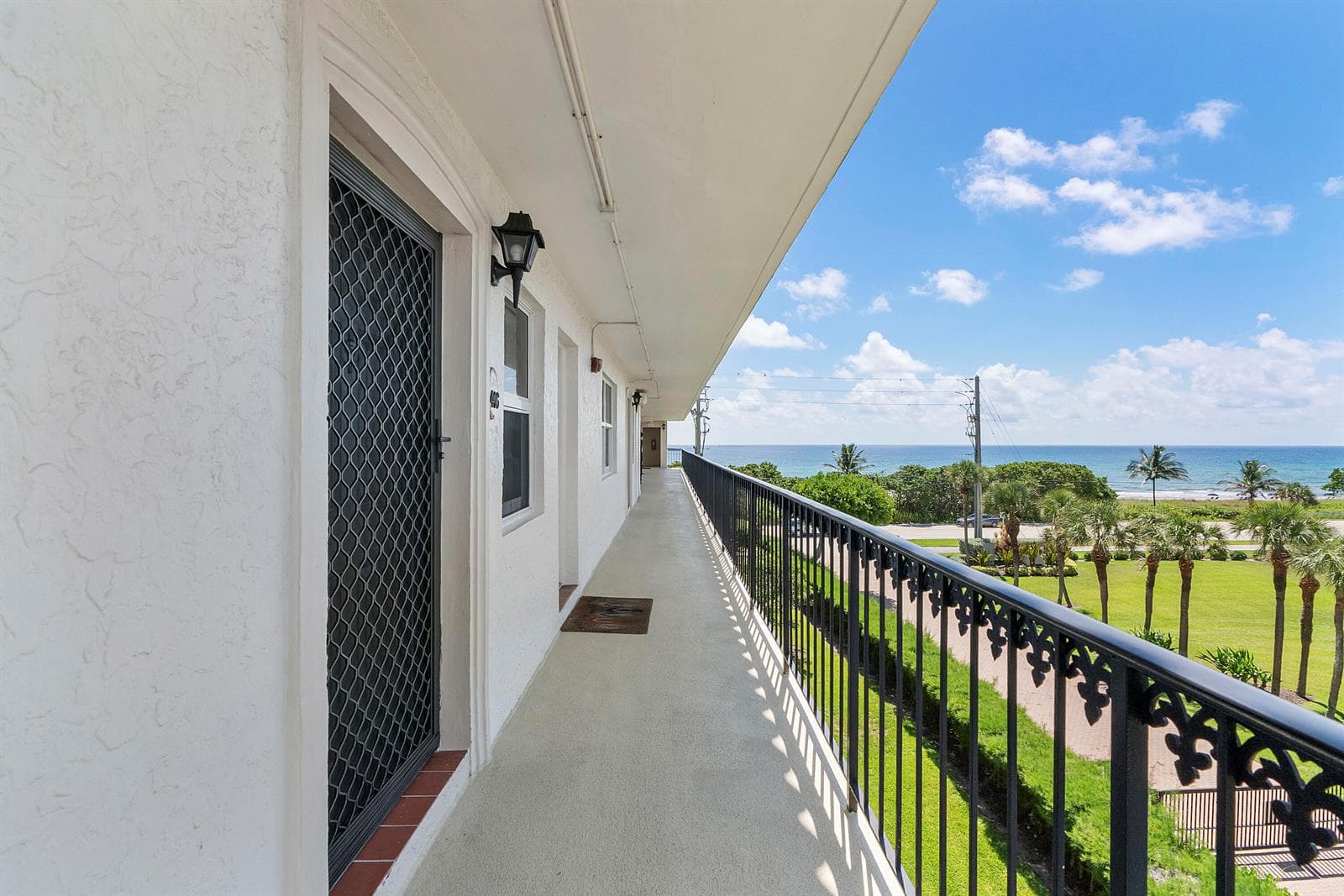 2871 N Ocean Blvd u406_059