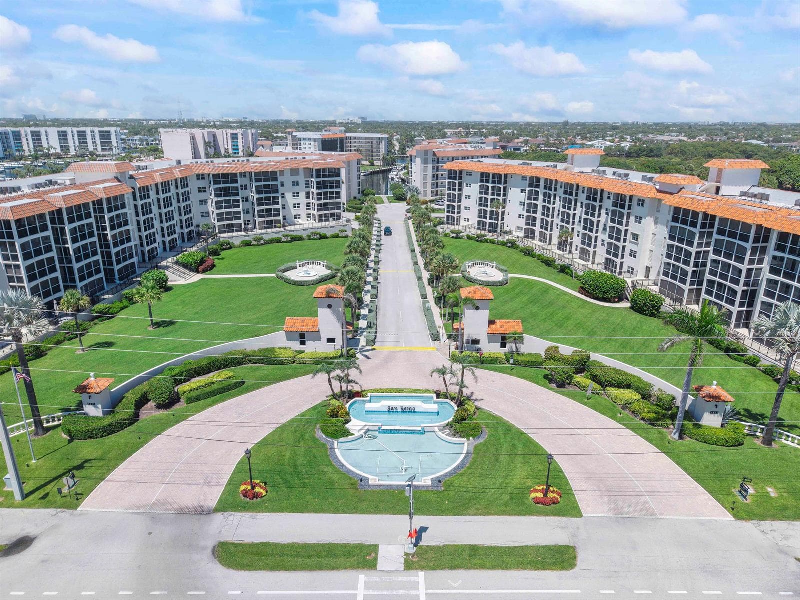 2871 N Ocean Blvd u406_021