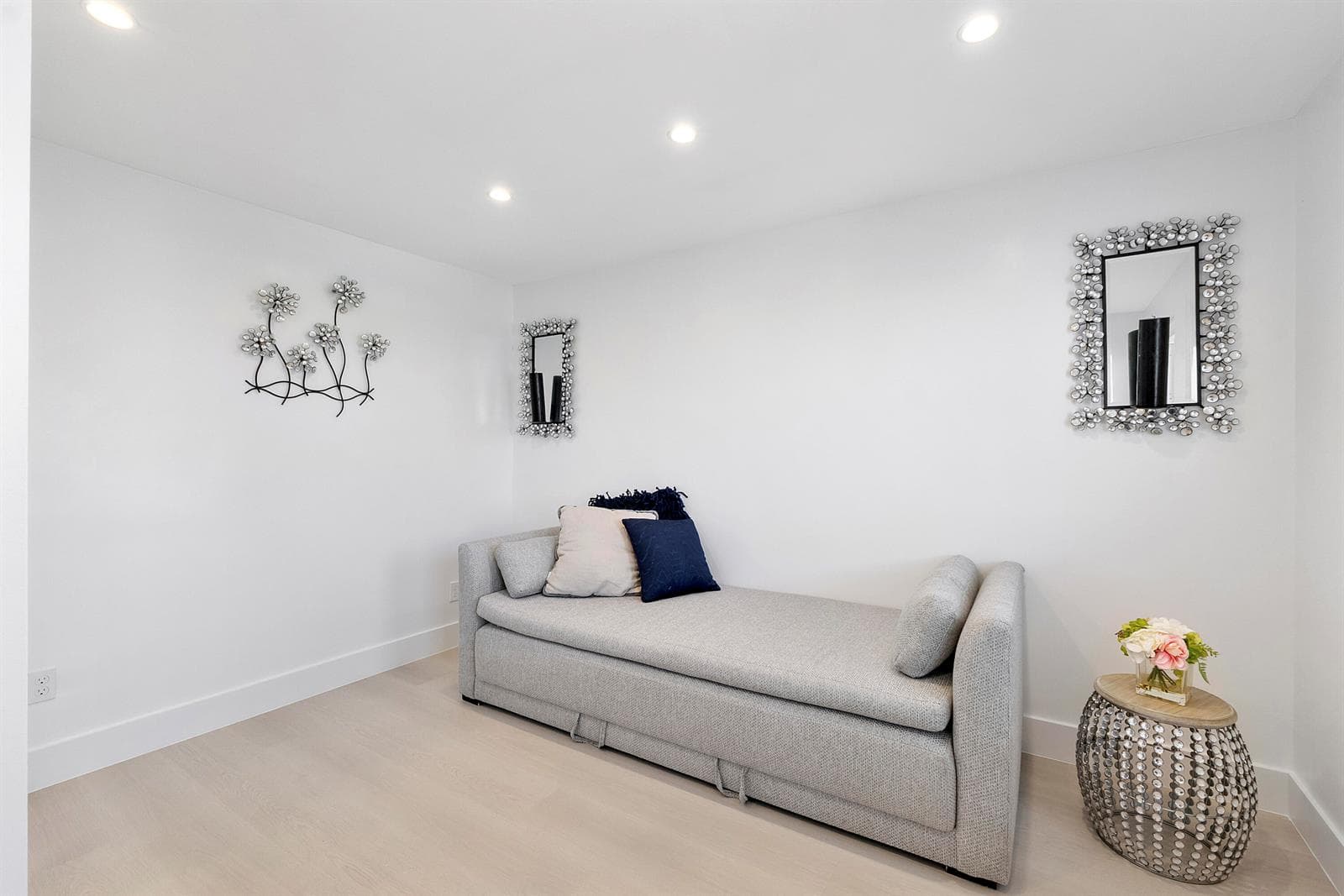2871 N Ocean Blvd u406_022