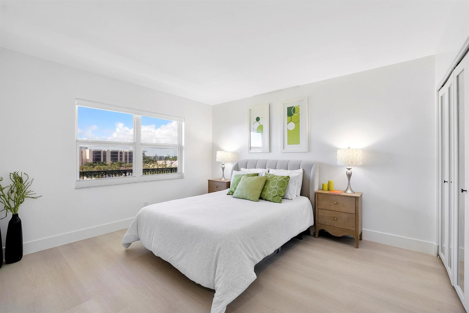 2871 N Ocean Blvd u406_025