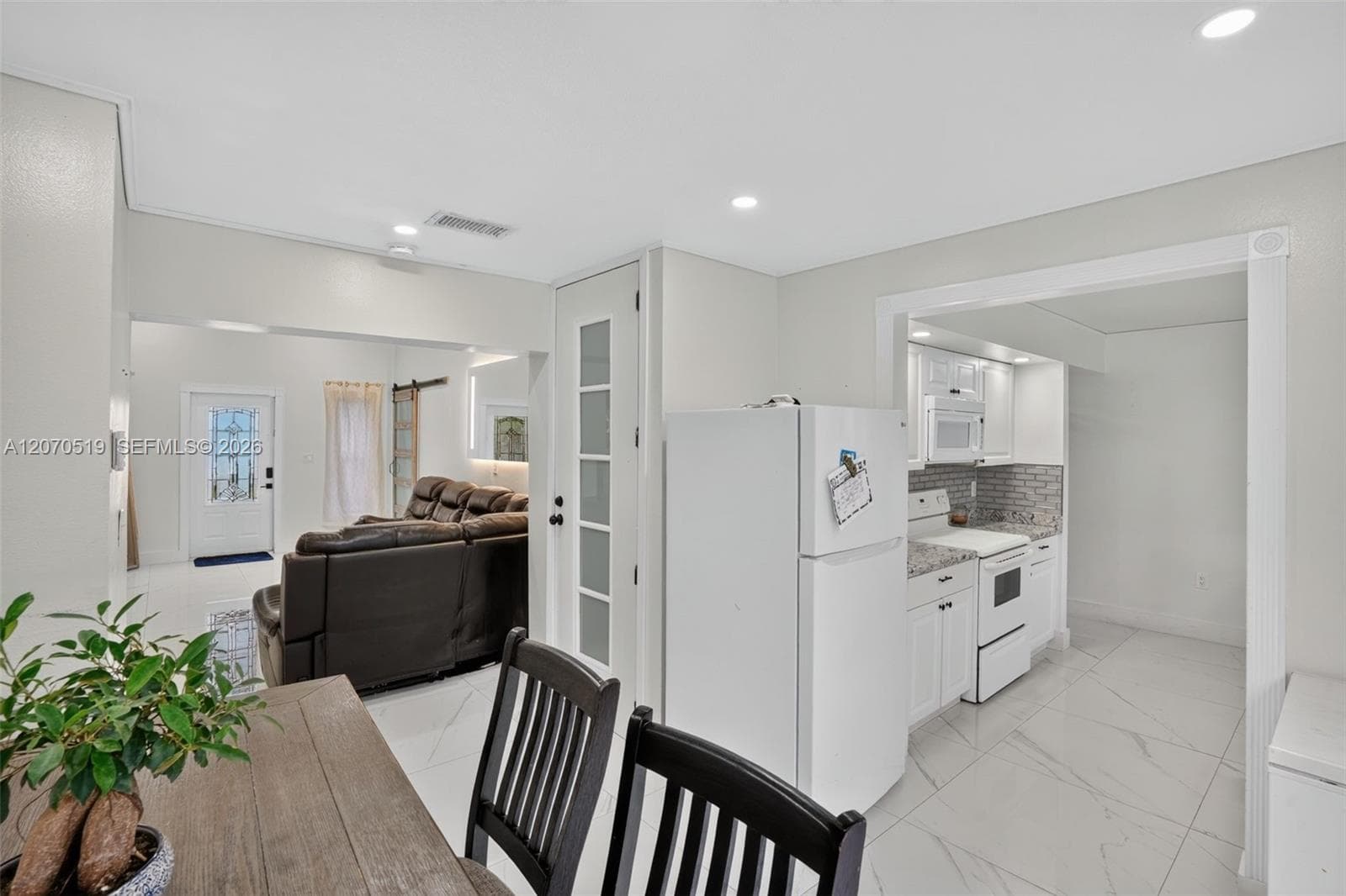 11818 SW 273rd Ln photo 13