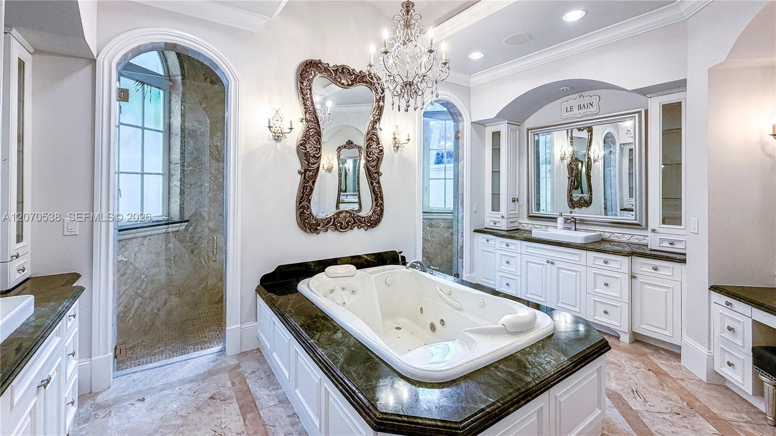 Primary Suite Bathroom