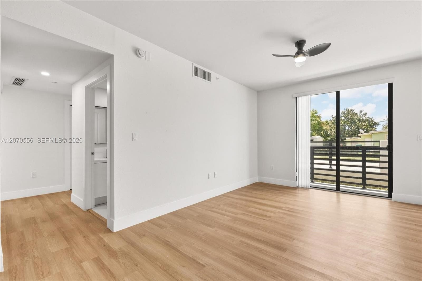 Clean architecture, private outdoor spaces and a fresh contemporary feel.