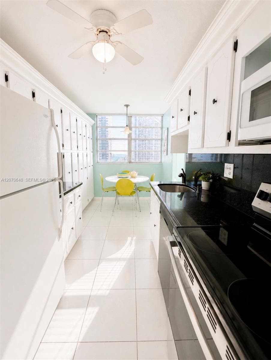 Plaza Towers North · #1202 in Hallandale Beach - Photo 5