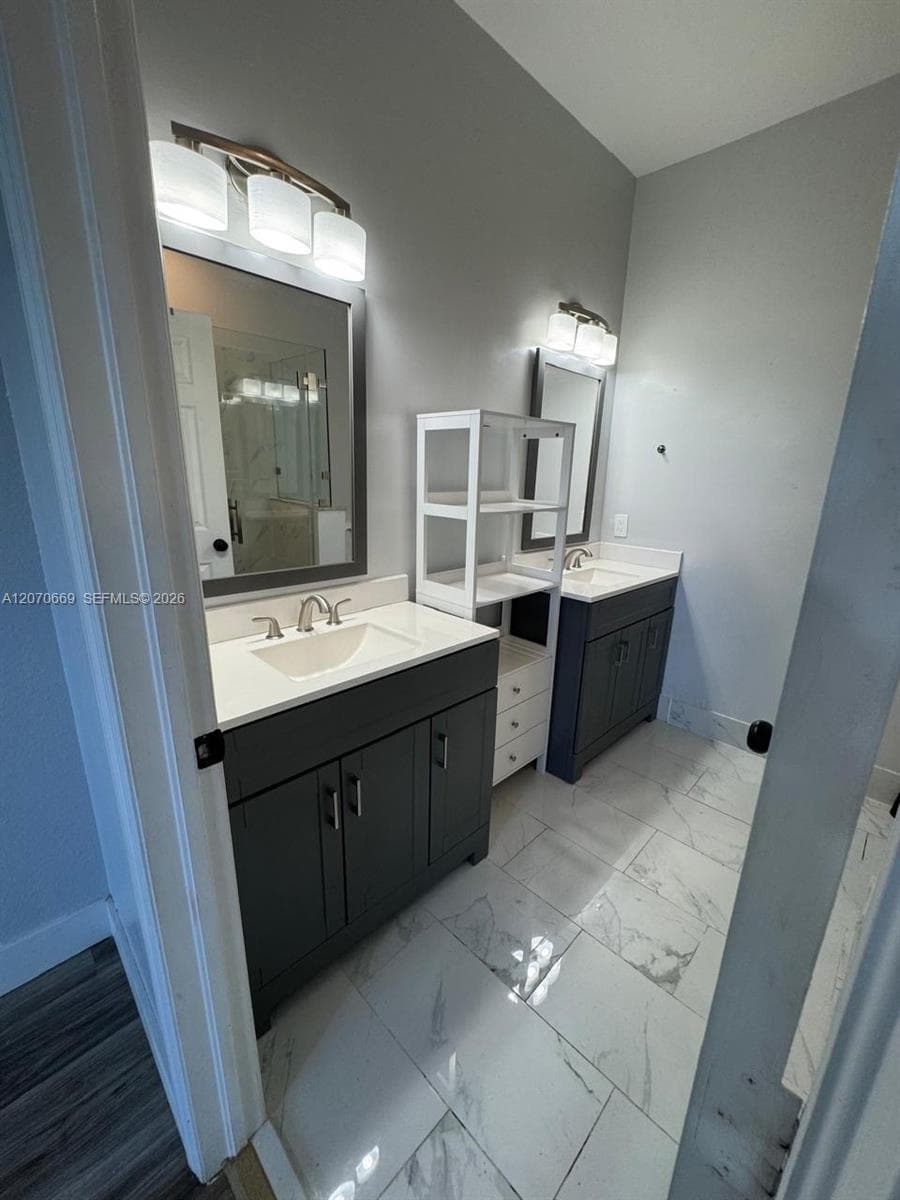 1013 NE 42nd Ave #1013 photo 10