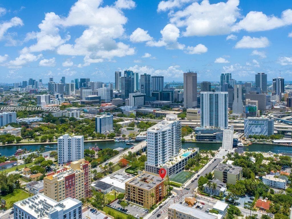 RIOPLAZA CONDOMINIUM NORT · #607 in Miami - Photo 16