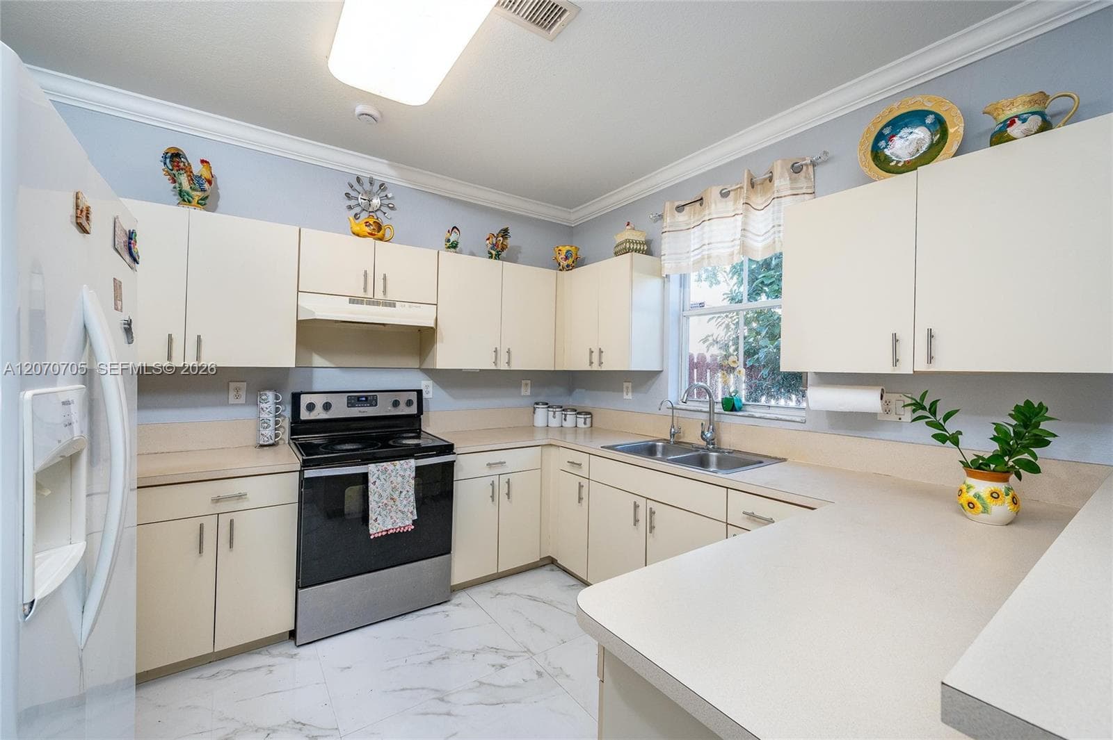 13861 SW 273rd Ter photo 5