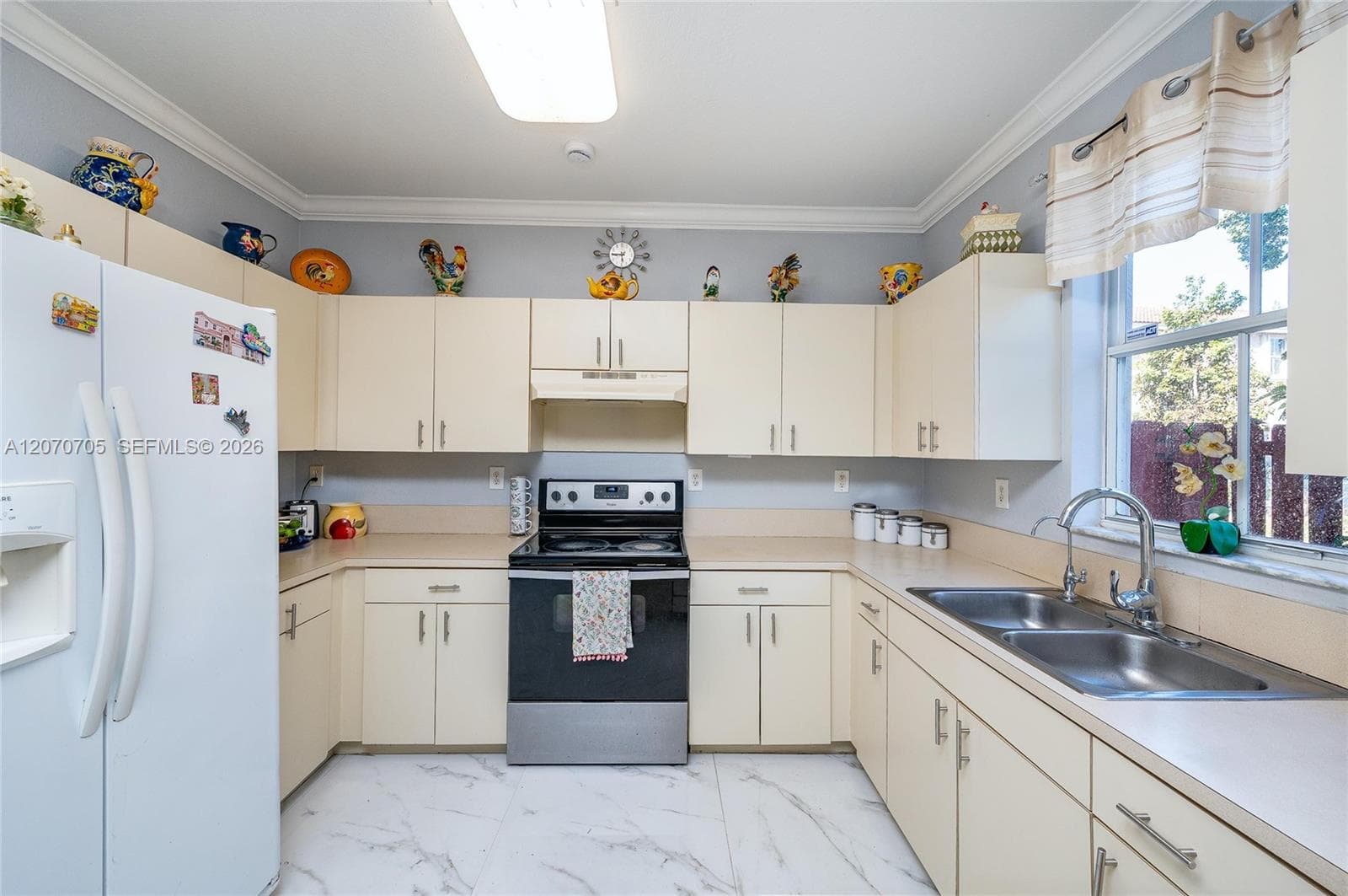 13861 SW 273rd Ter photo 4