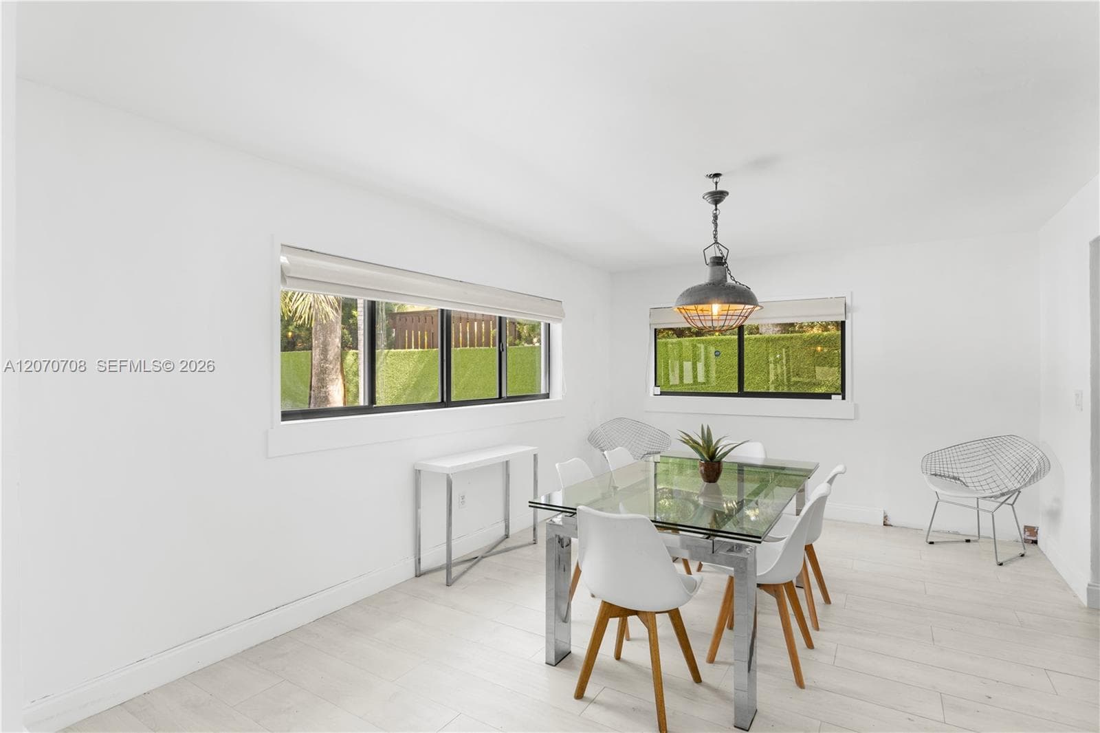 2388 Prairie Ave photo 17