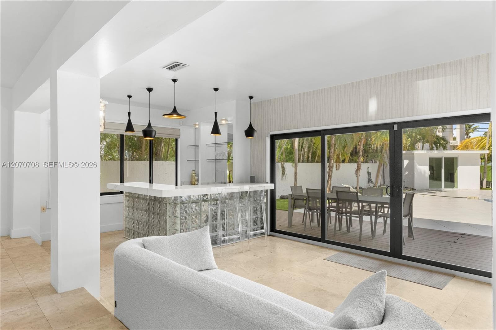 2388 Prairie Ave photo 10