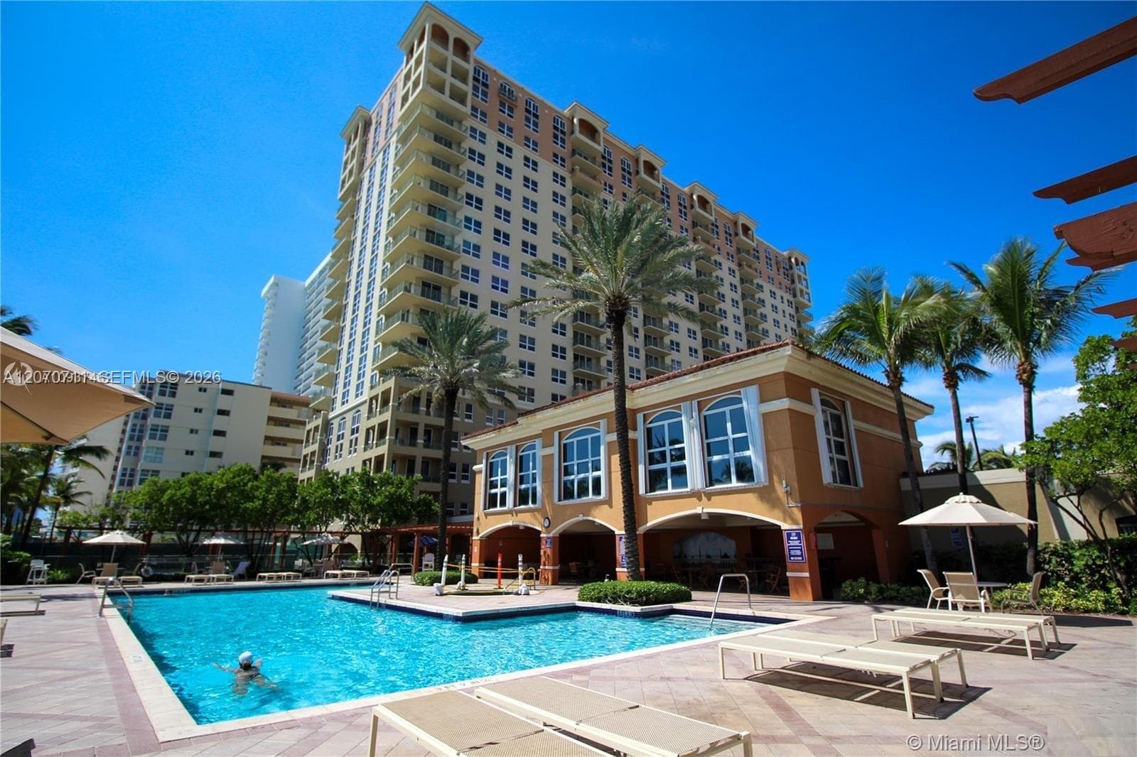 2080 OCEAN · #MPH09 in Hallandale Beach - Photo 36