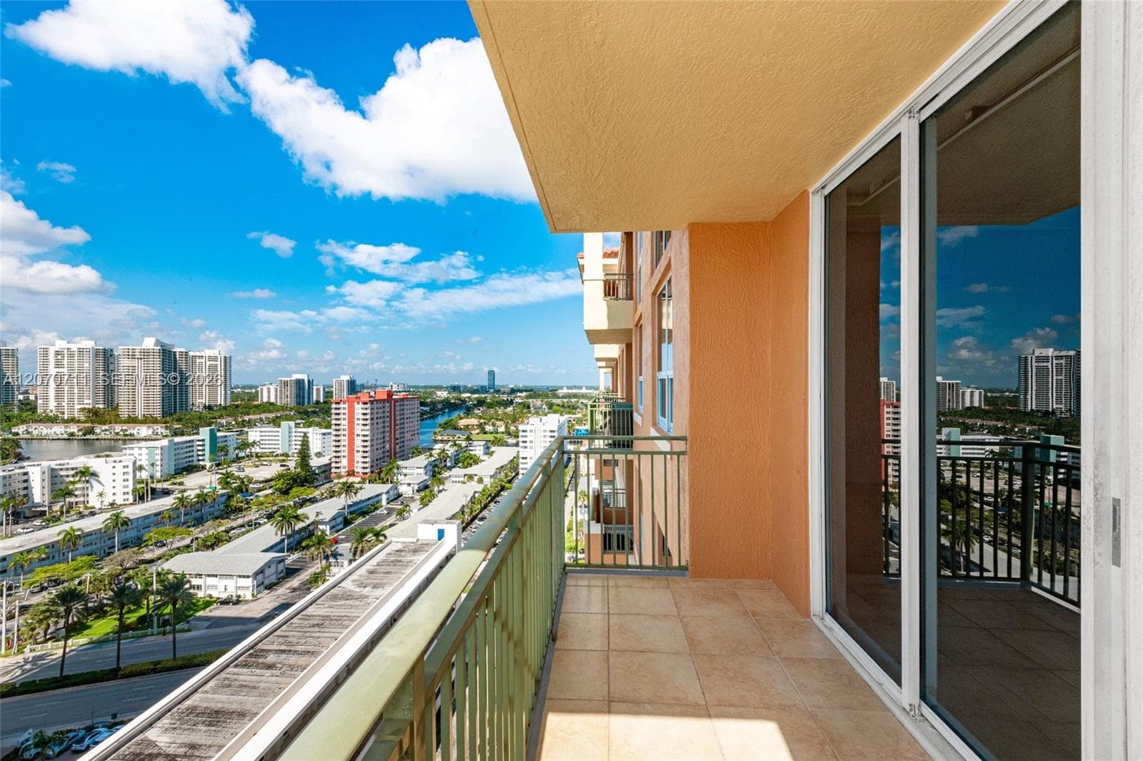 2080 OCEAN · #MPH09 in Hallandale Beach - Photo 10
