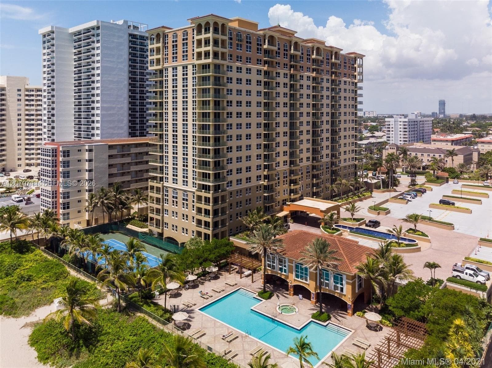 2080 OCEAN · #MPH09 in Hallandale Beach - Photo 48