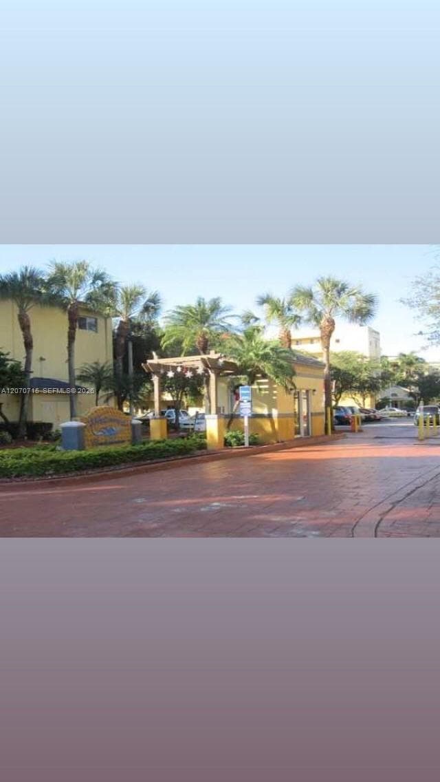 WATERVIEW CONDO · #13-206 in Miami - Photo 2