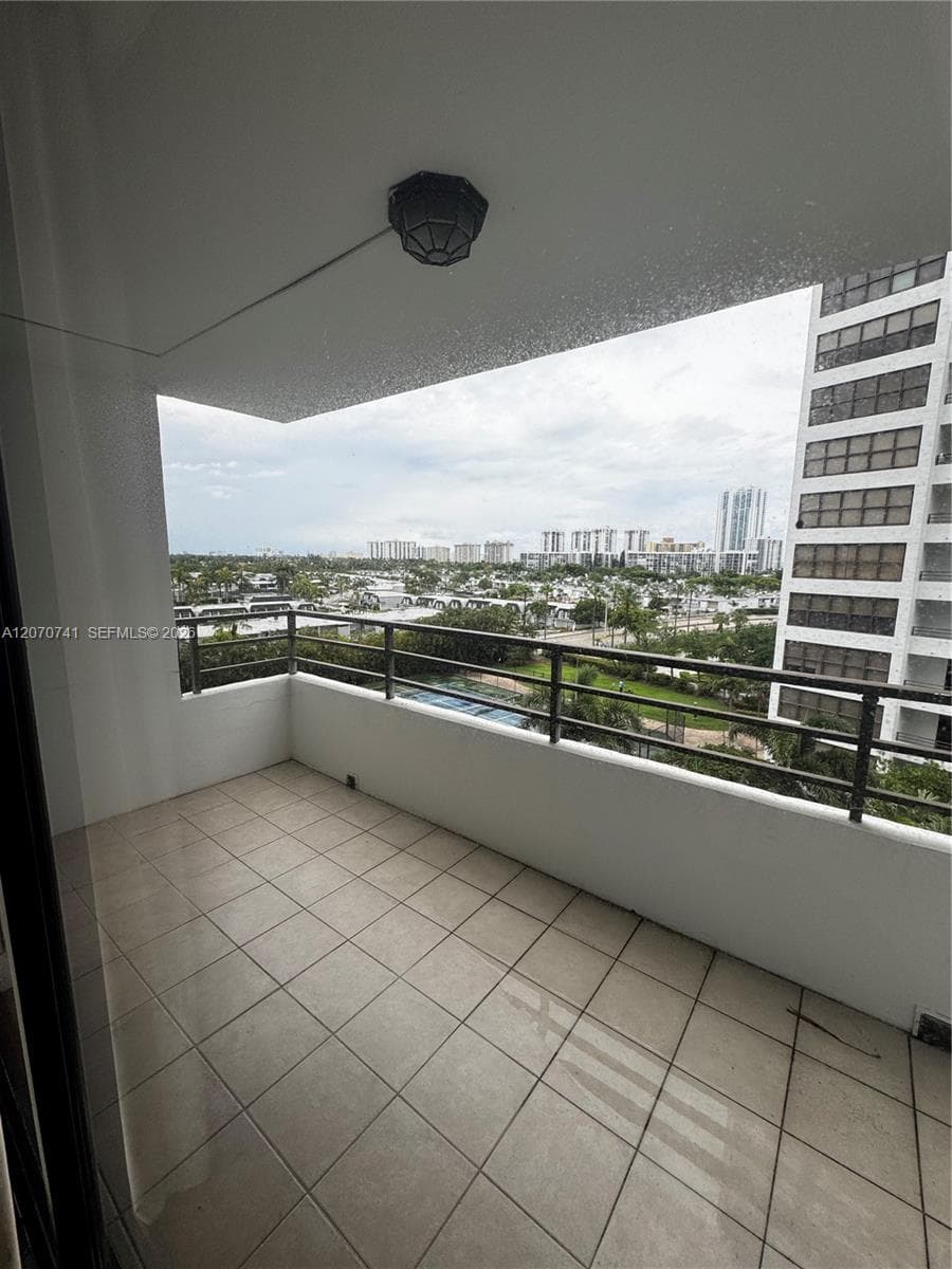 OLYMPUS CONDO PHASE · #622 in Hallandale Beach - Photo 7