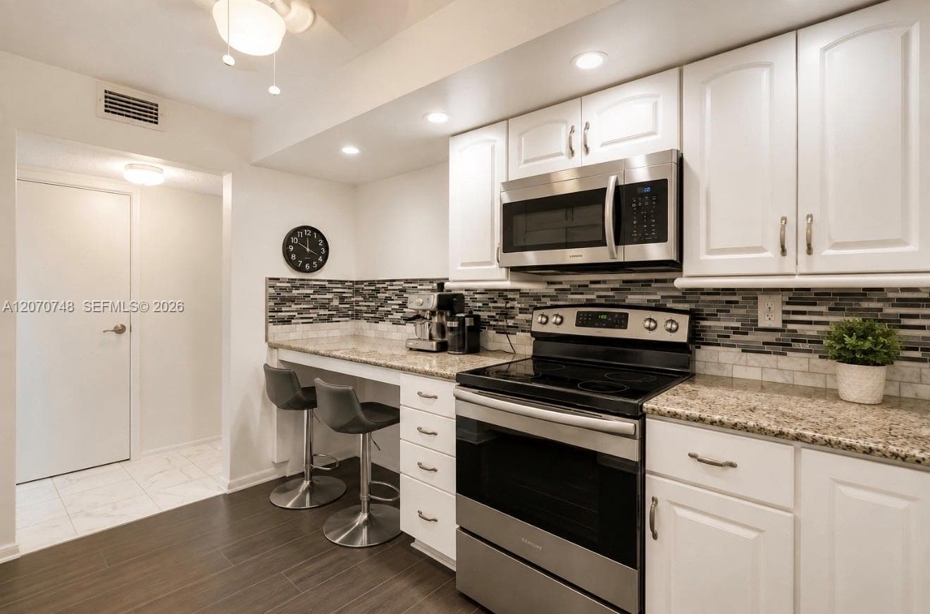 Oceanview Park · #715 in Hallandale Beach - Photo 2