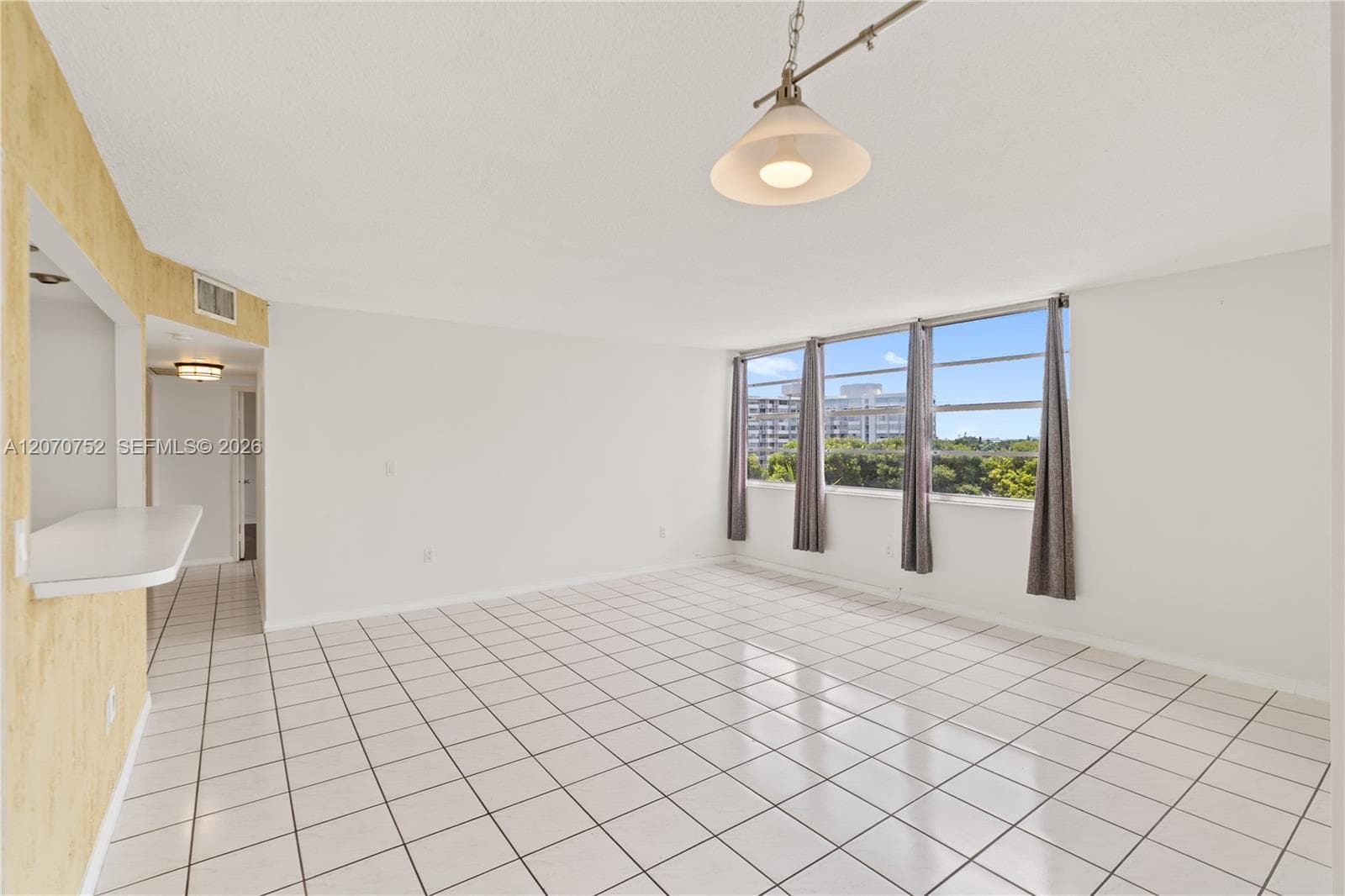 BUCKLEY TOWERS CONDO - EA · #505W in Miami - Photo 4