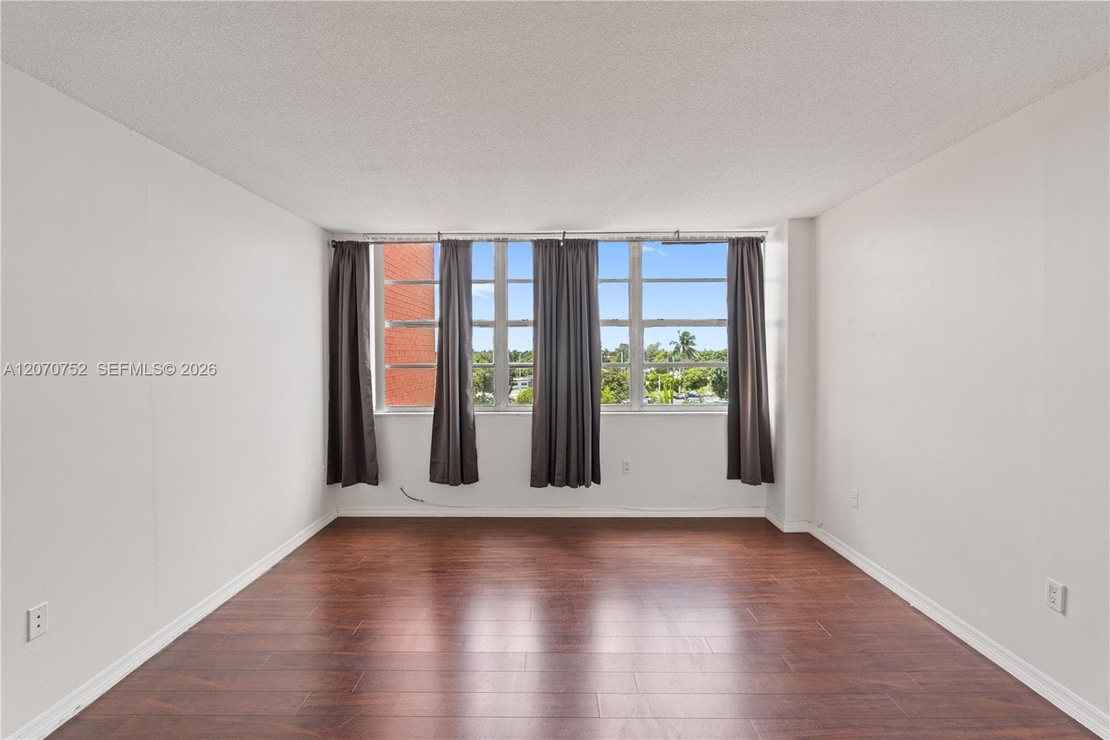 BUCKLEY TOWERS CONDO - EA · #505W in Miami - Photo 25