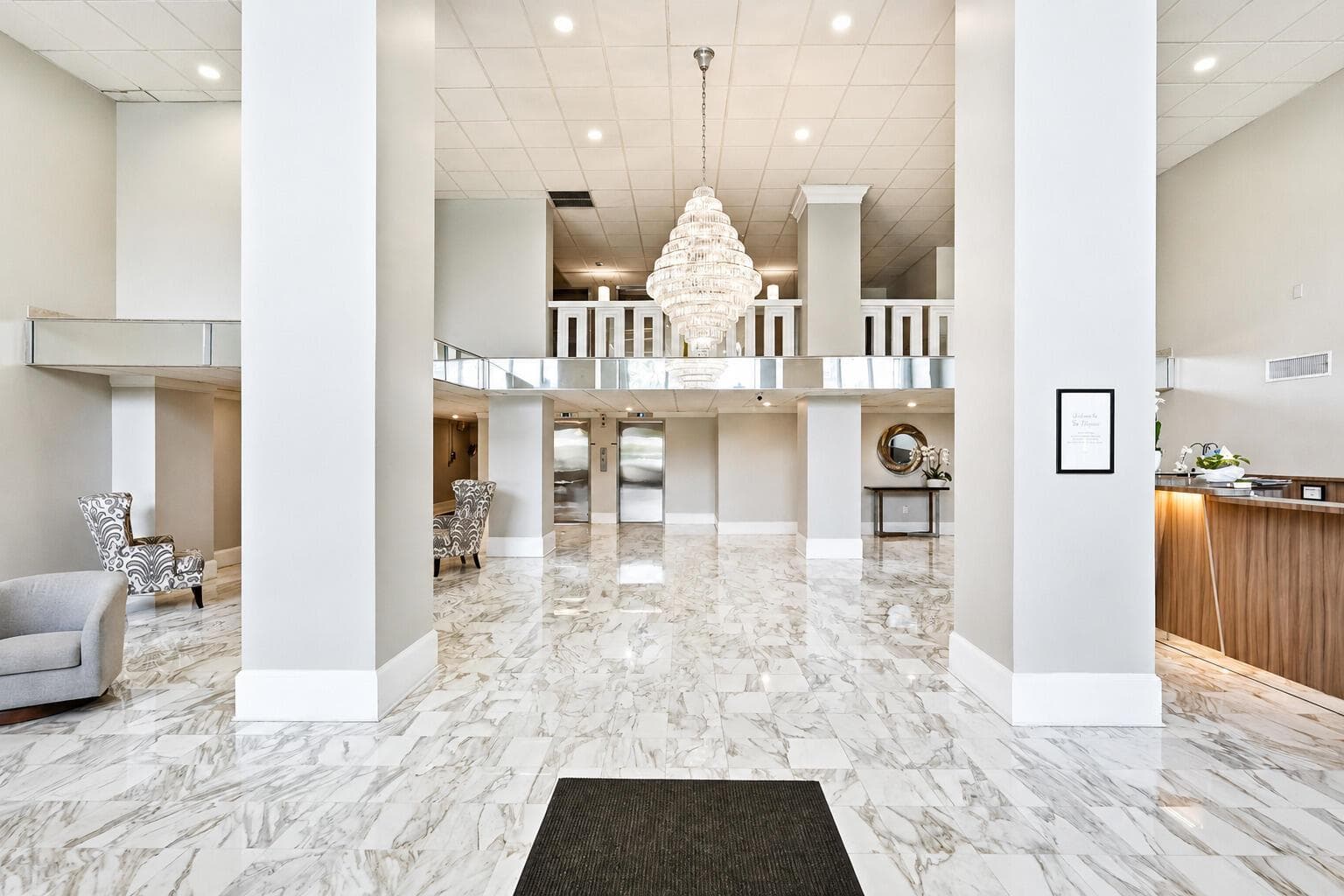 3450 LOBBY Chandelier Entrance