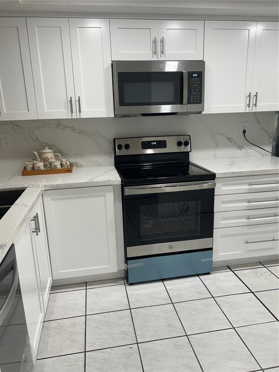 12242 SW 16th Ter # L #102-L photo 5