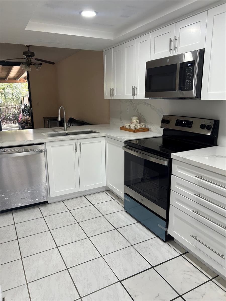 12242 SW 16th Ter # L #102-L photo 4