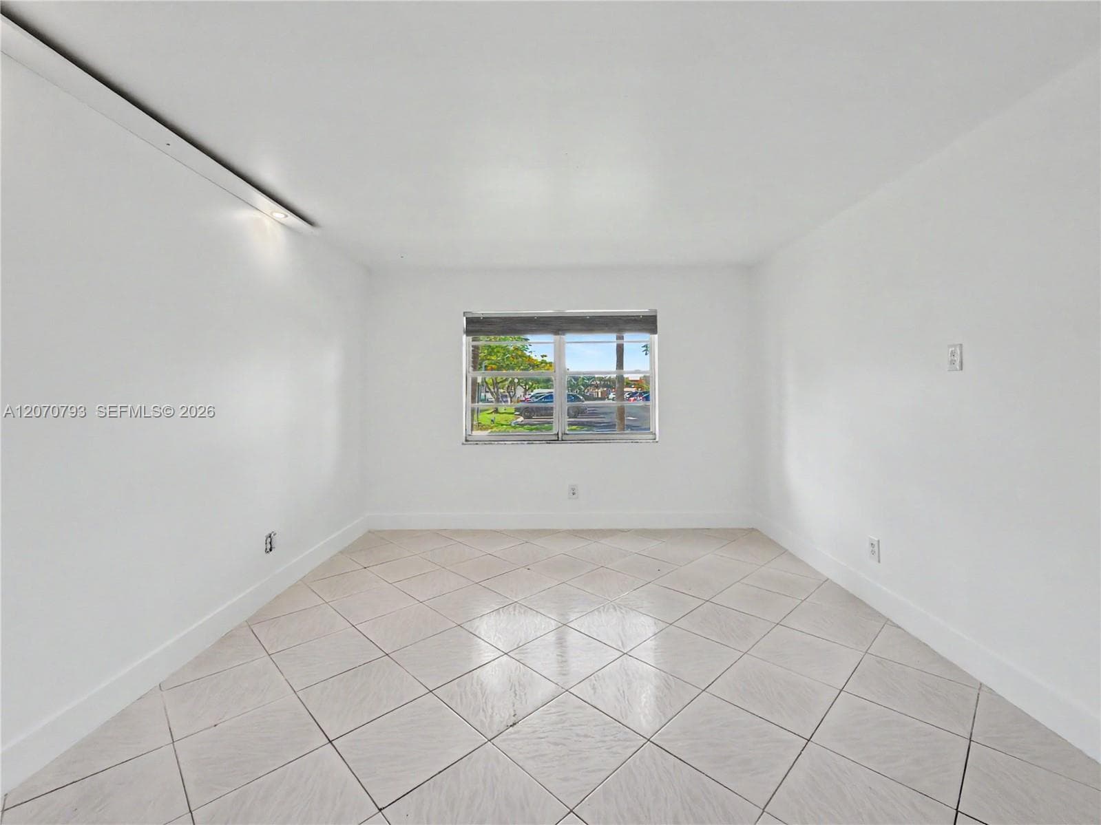 SUMMIT CHASE · #102 in Miami - Photo 15