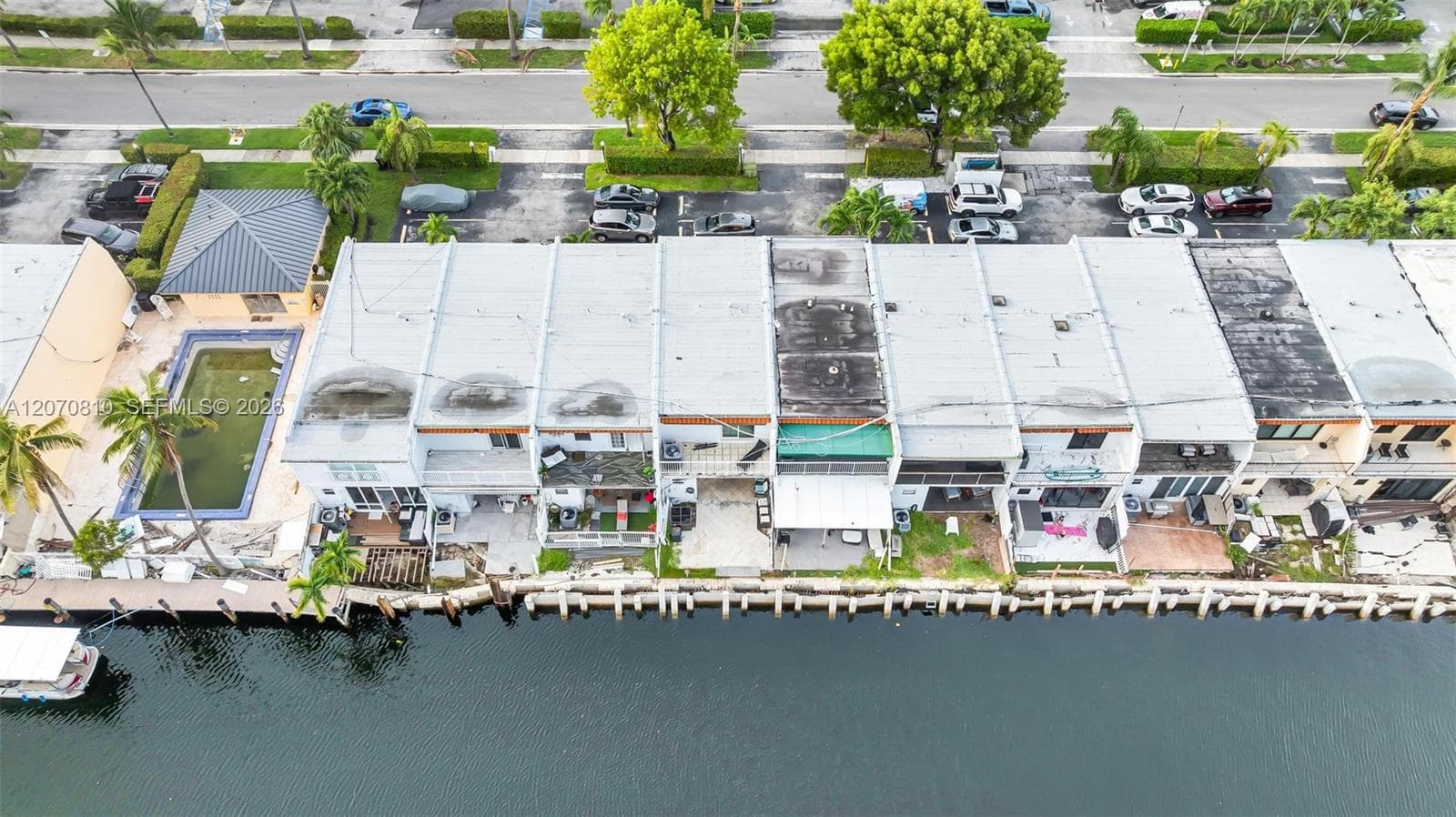 BEACH CLUB VILLAS CONDO · #34 in North Miami Beach - Photo 41
