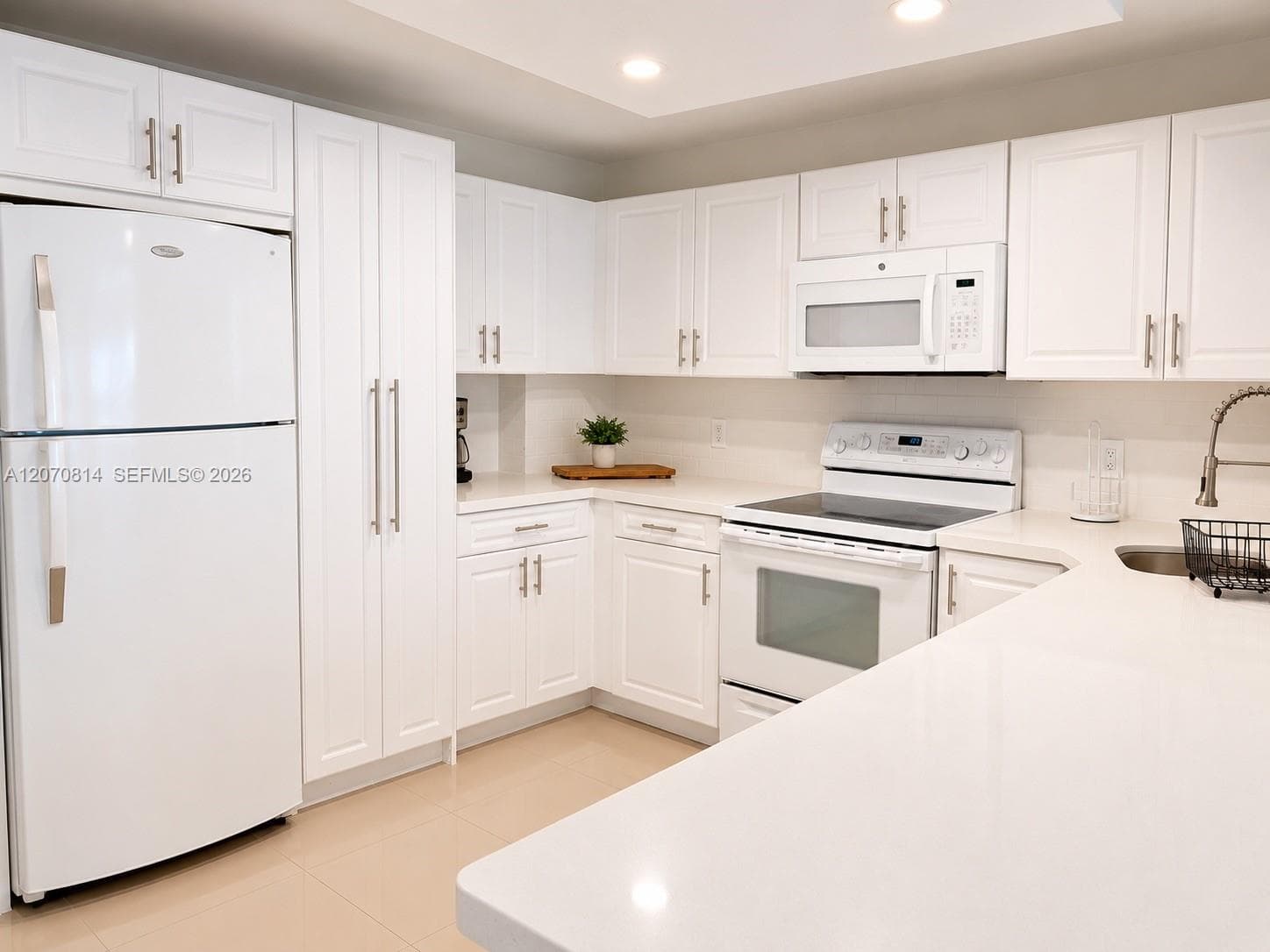 PRINCE GEORGE ARMS CONDO · #8I in Hallandale Beach - Photo 3