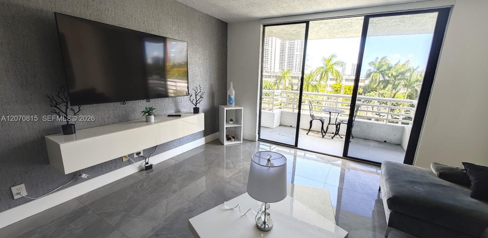 PARC CENTRAL AVENTURA E · #517 in Aventura - Photo 4