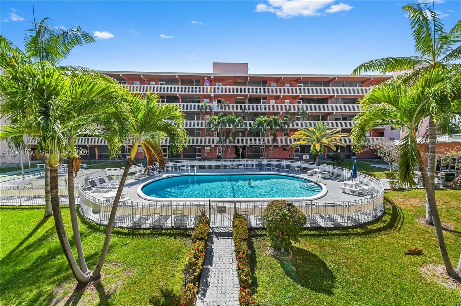 ELDORADO · #3A in Hallandale Beach - Photo 30