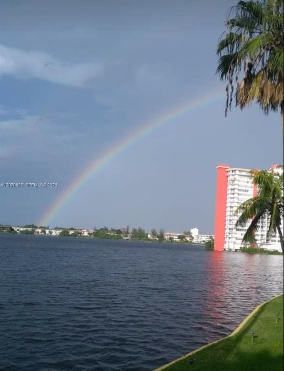 ROYAL BAHAMIAN EAST CONDO · #208 in Miami - Photo 6