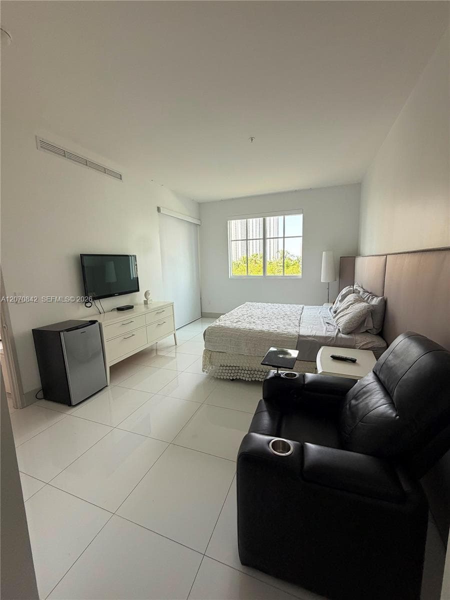 150 Sunny Isles Blvd #1-TH403 photo 9