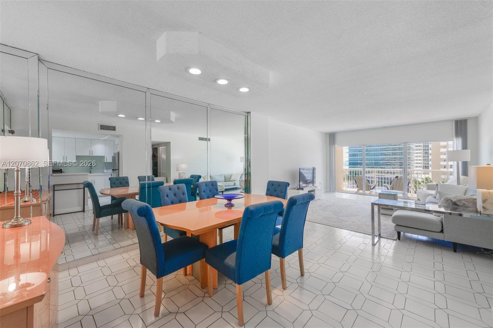 HEMISPHERES CONDO · #7G in Hallandale Beach - Photo 2