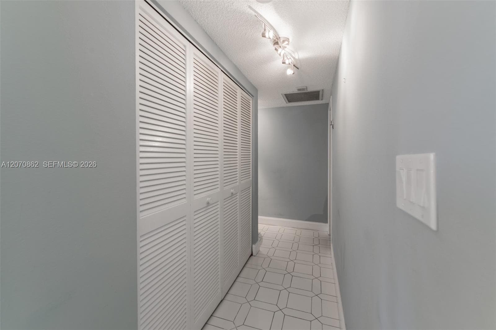 HEMISPHERES CONDO · #7G in Hallandale Beach - Photo 10