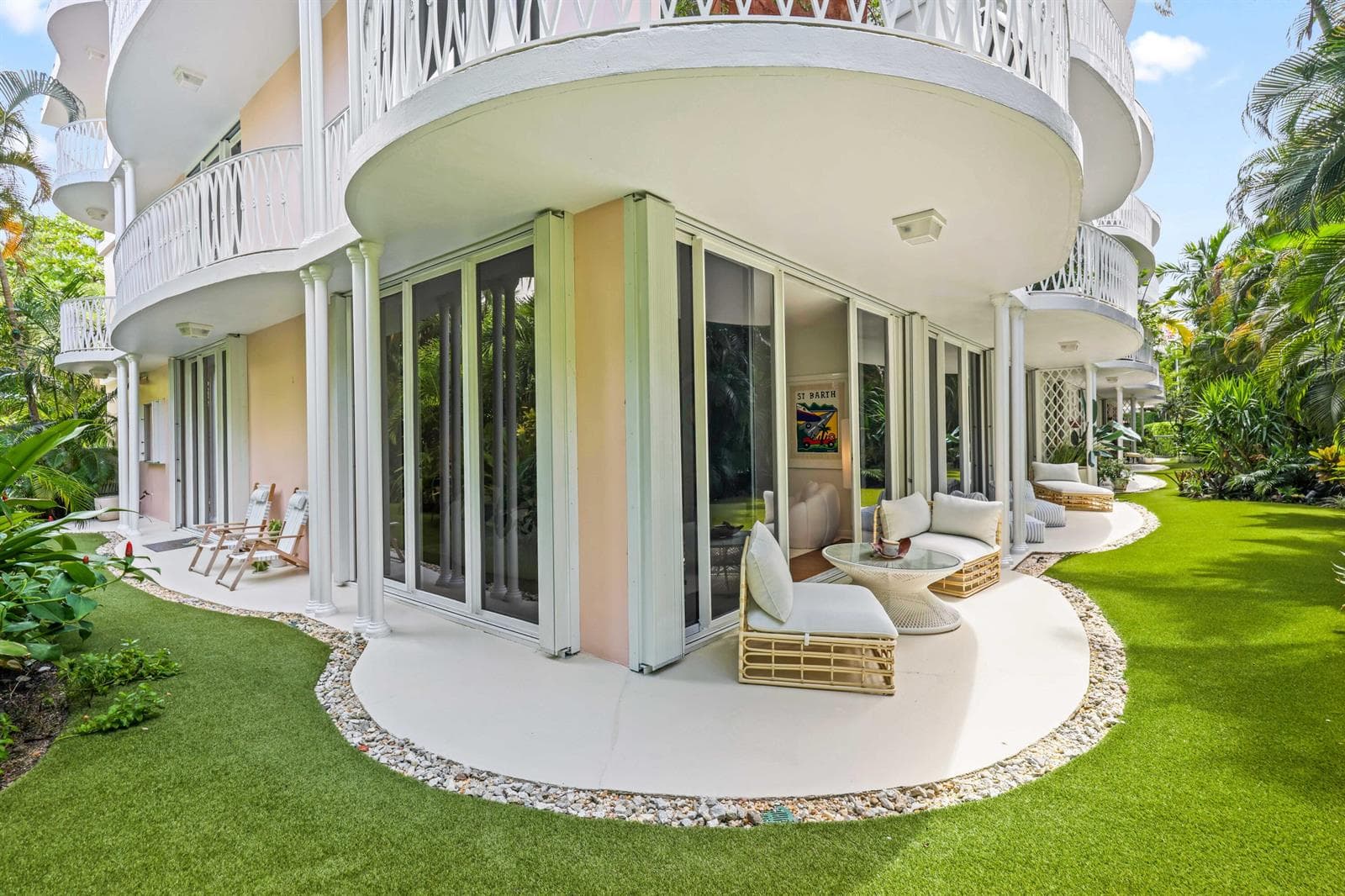 Corner Covered Loggia
